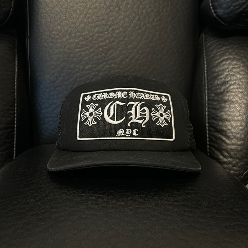 Authentic Chrome Hearts New York City trucker hat. Condition 9/10